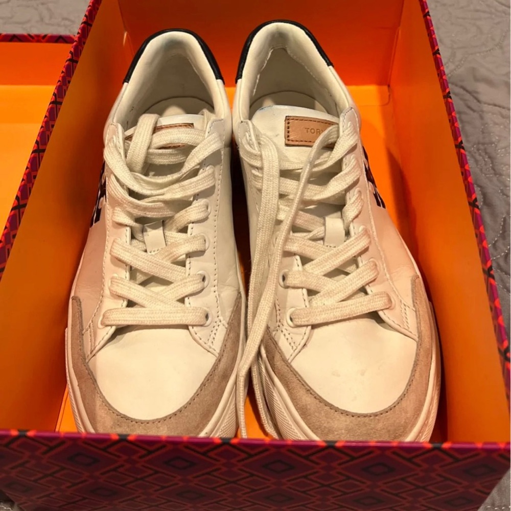 Tory Burch Sneakers